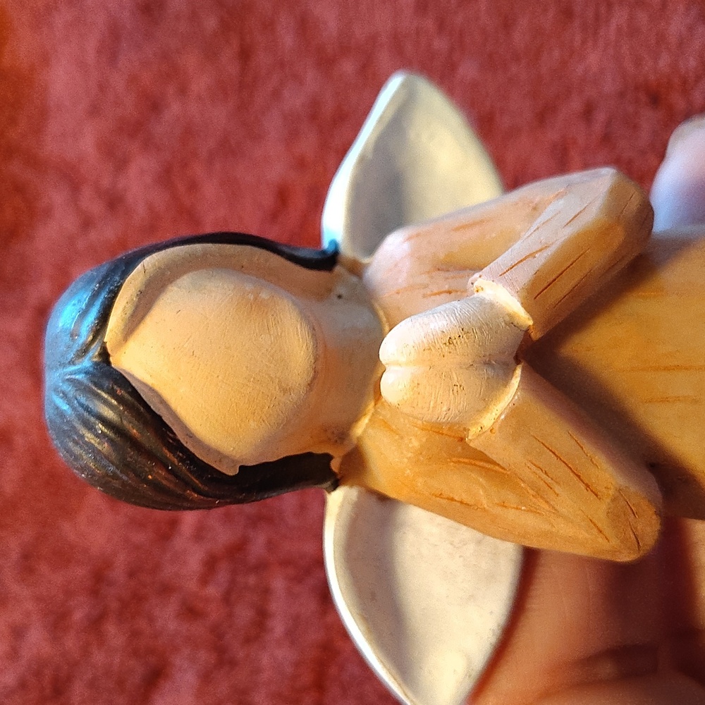 Faceless Angel - Picture 5 of 7